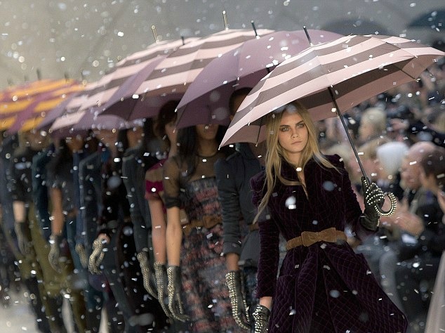 Burberry runway show