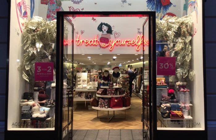 Christmas Shopping 2016 Accessorize